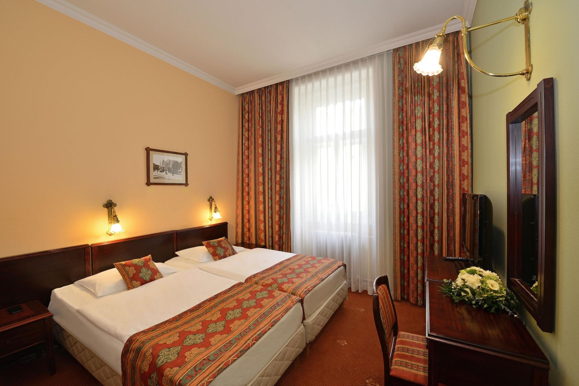 Palatinus Grand Hotel Pécs Eksteriør bilde